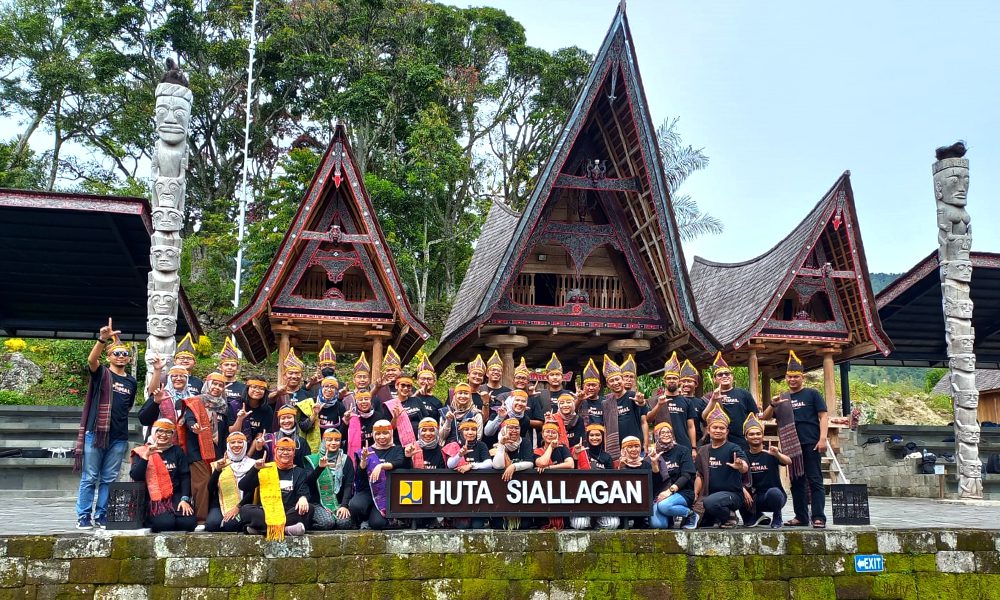 paket wisata danau toba