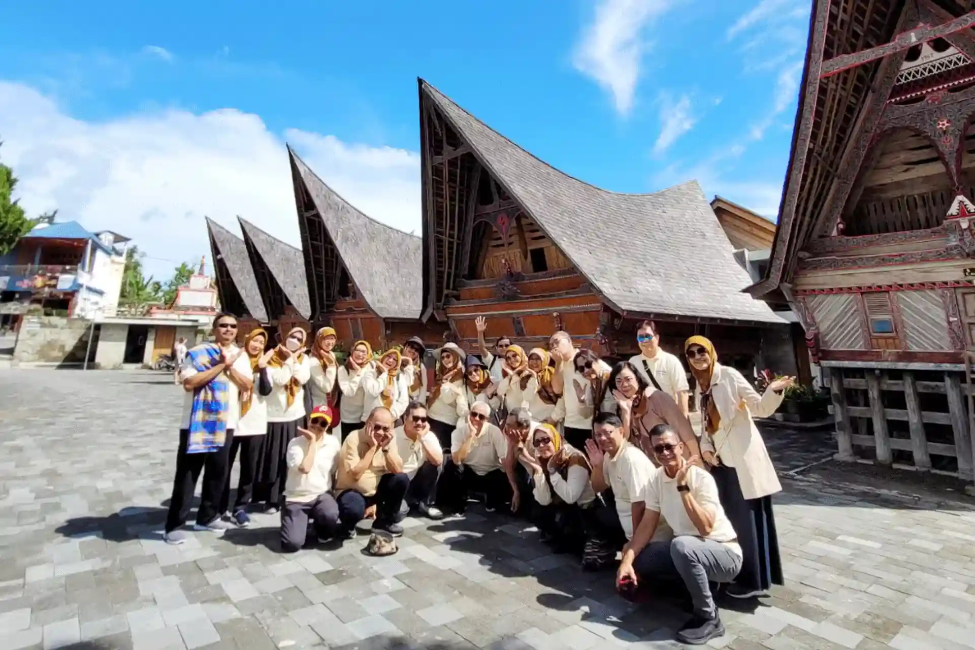 tour danau toba medan